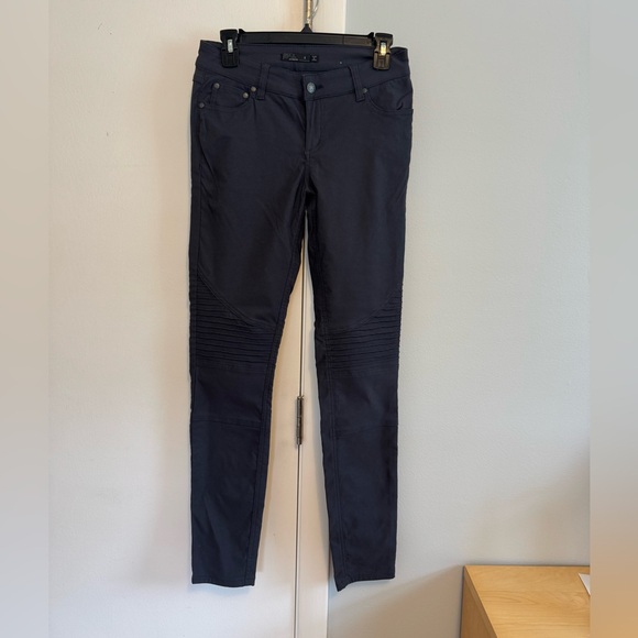 Prana Pants - Prana Charcoal Gray Pants. Size 4
